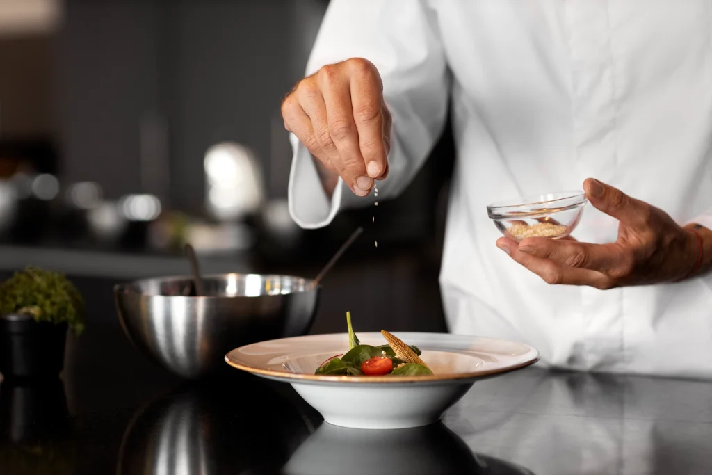 Private Chef σε Yacht στην Ελλάδα: 2025 Πλήρης Οδηγός Καριέρας, CV & Προμήθειες