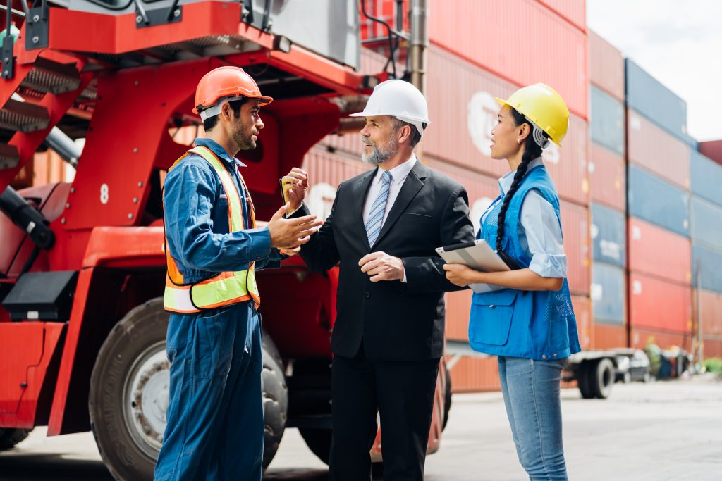 Logistics, ship management, port operations: Πού ταιριάζεις – Ο απόλυτος οδηγός καριέρας (7 κρίσιμες αλήθειες)